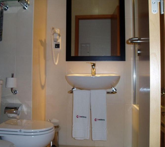 Hotel A Esteva Castro Verde Phòng bức ảnh